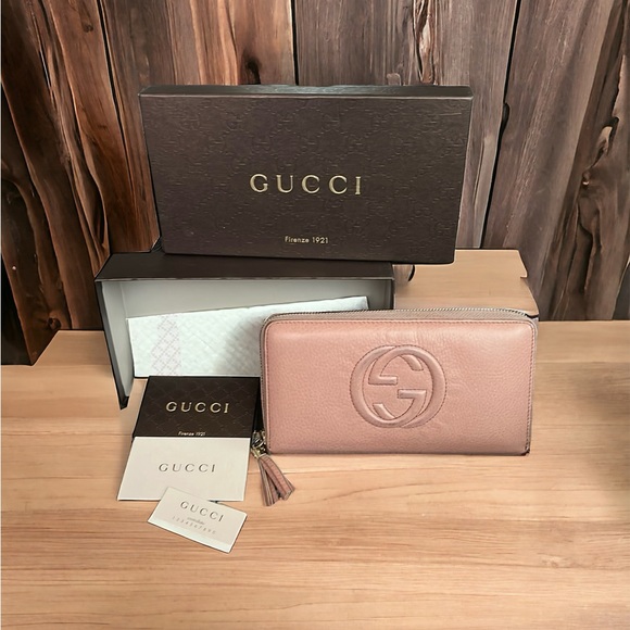 Gucci Handbags - GUCCI SOHO Zip around Wallet Leather Pink/ Beige( Preowned) comes with box